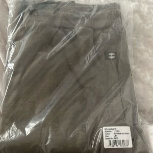 Men’s L/R brand new Better bodies sweat pants olive green super comfy